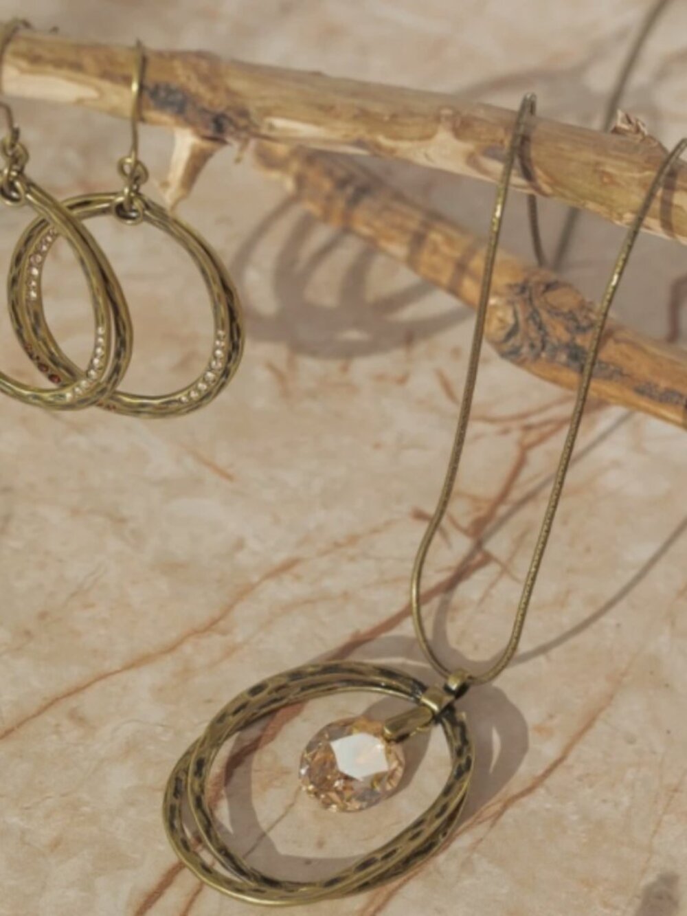 NWT Touchstone Crystal Entwined Pendant Adjustable 34" - Picture 4 of 6